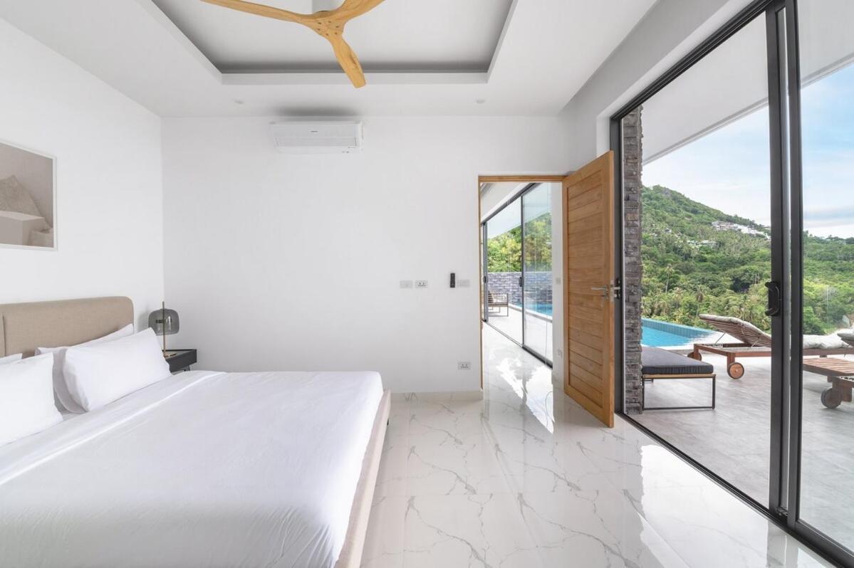 Sea View Pool - Coral Cove,